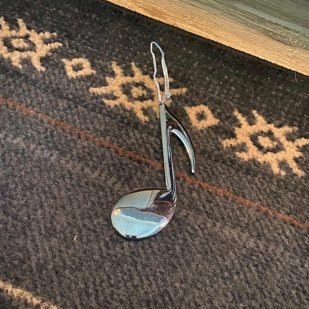 Silver Musical Note Ornament